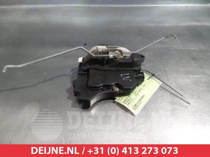Mitsubishi Lancer Door lock mechanism 4-door, front left O279643