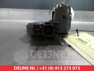 Mitsubishi Lancer Door lock mechanism 4-door, front left O279643 photo 2