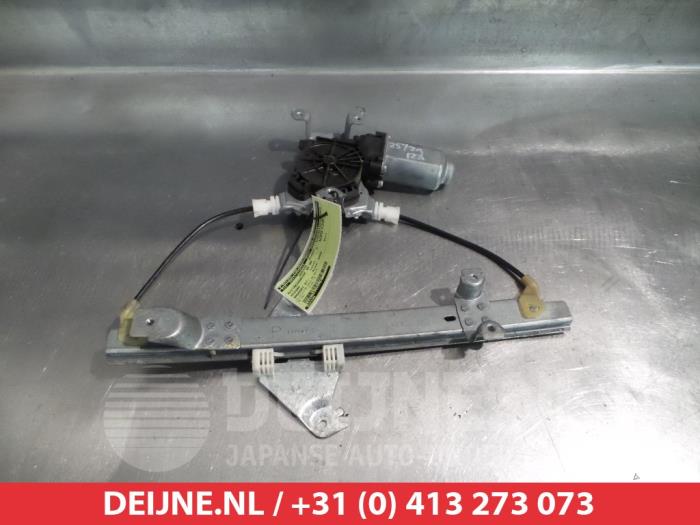 Nissan Qashqai Ruitmechaniek 4Deurs rechts-achter O386813