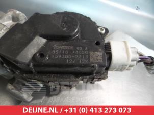 Toyota IQ Ruitenwissermotor voor O349397 foto 2