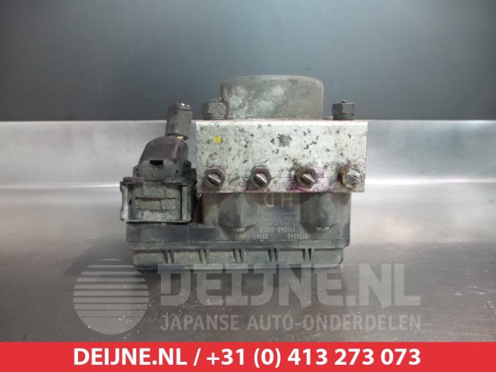 Toyota IQ ABS Pomp O338546