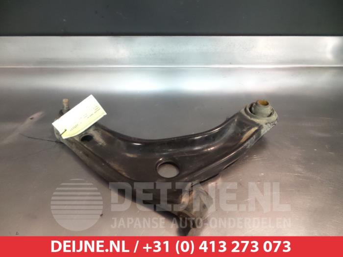 Subaru Trezia Draagarm onder rechts-voor O382278