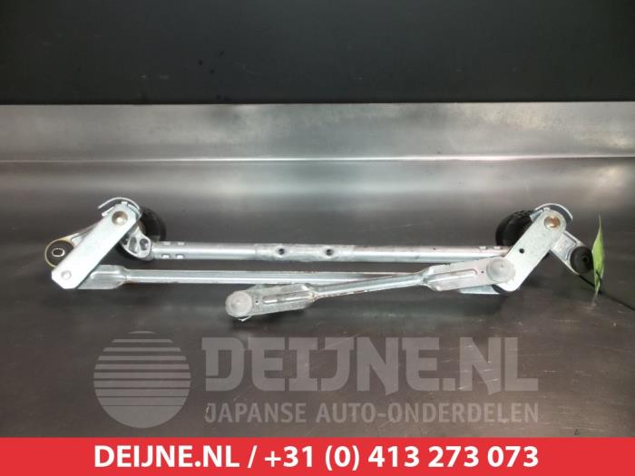 Nissan Qashqai Ruitenwis Mechaniek O349705