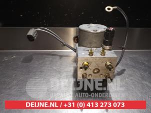Nissan 350 Z ABS Pumpe O337674 foto 3