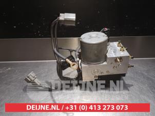 Nissan 350 Z ABS Pumpe O337674 foto 4