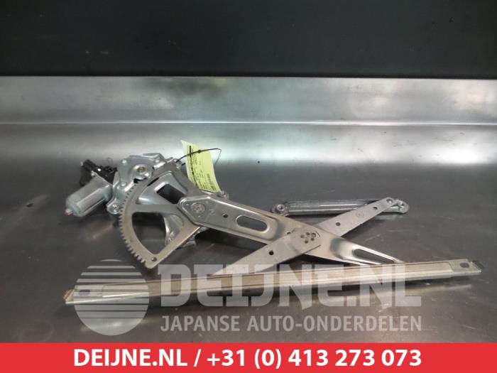 Subaru Trezia Ruitmechaniek 4Deurs rechts-voor O276654