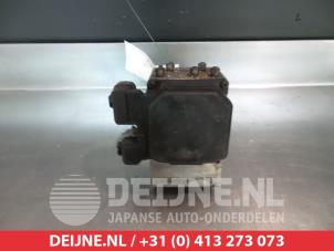 Lexus IS ABS Pomp O337951 foto 2