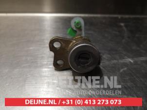 Nissan 350 Z Slotenset Cilinder (compleet) O278139 foto 2