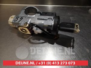 Nissan 350 Z Kontaktslot+Sleutel O335149 foto 2