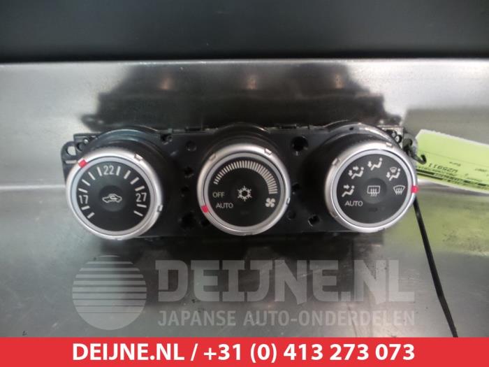 Mitsubishi Outlander Kachel Bedieningspaneel O306032