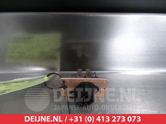 Mazda Tribute Heizung Widerstand O367840