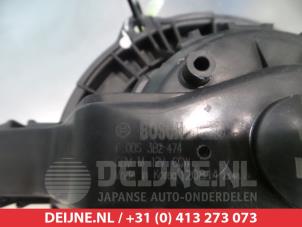 Kia Ceed Heating and ventilation fan motor O367137 photo 2