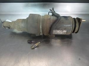 Subaru Legacy Schokdemperpoot links-achter O377716 foto 2