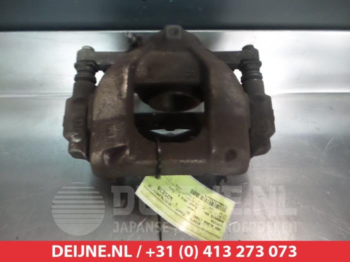 Toyota Avensis Bremszange rechts vorne O326983