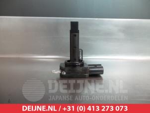 Gebruikte Luchthoeveelheidsmeter Suzuki Grand Vitara II (JT) 2.4 16V Prijs € 15,00 Margeregeling aangeboden door V.Deijne Jap.Auto-onderdelen BV