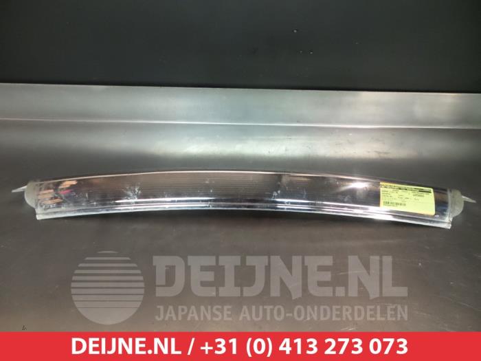 Daihatsu Sirion Stoßstangenleiste Mitte vorne O264139