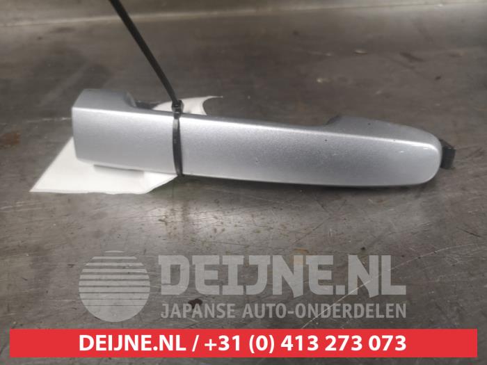 Daihatsu Materia Türgriff 4-türig rechts vorne O277583