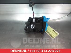 Kia Ceed Deurslot Mechaniek 4Deurs rechts-achter O281585 foto 2