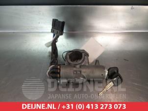 Kia Pregio Ignition lock + key O335296 photo 2