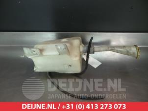 Nissan Primera Front windscreen washer reservoir O246537 photo 2