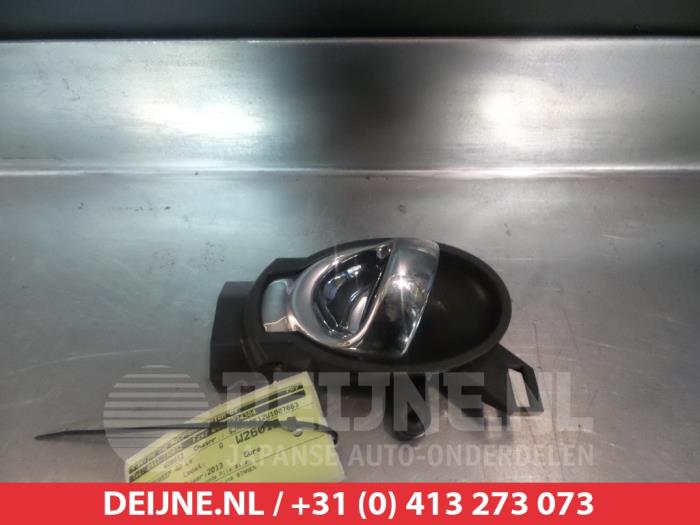 Nissan Note Portiergreep 4Deurs links-voor O277257