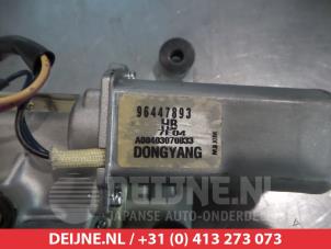 Chevrolet Lacetti Rear wiper motor O300920 photo 2