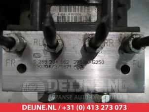 Subaru Legacy ABS pump O337768 photo 2
