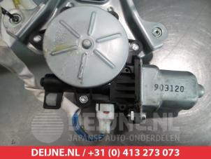 Subaru Legacy Ruitmechaniek 4Deurs links-achter O290508 foto 2