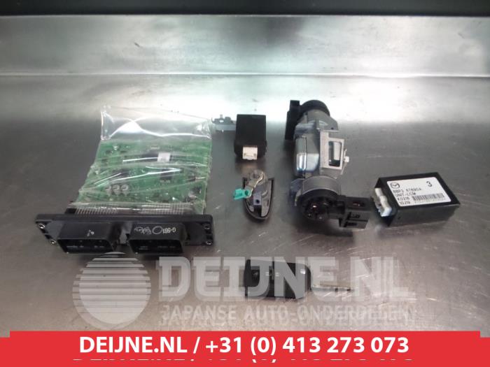Mazda 3 Zündschloss+Schlüssel O334620