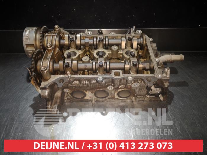 Toyota Yaris Zylinderkopf O352409
