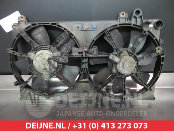 Mazda RX-8 Kühlgebläsegehäuse O341009