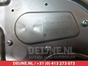 Mazda 3 Ruitenwissermotor achter O300929 foto 2