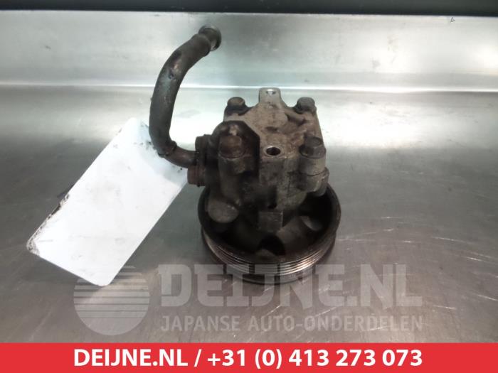 Hyundai Trajet Power steering pump O330984