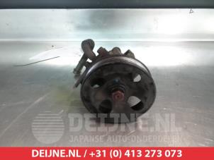 Hyundai Trajet Lenkkraftverstärker Pumpe O330984 foto 2