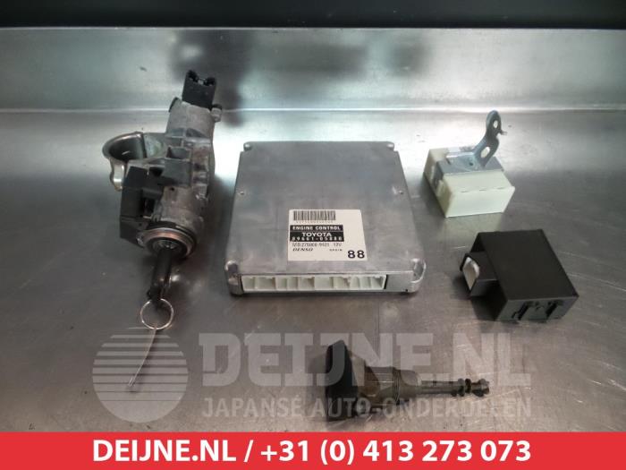 Toyota Avensis Computer Motormanagement O345434
