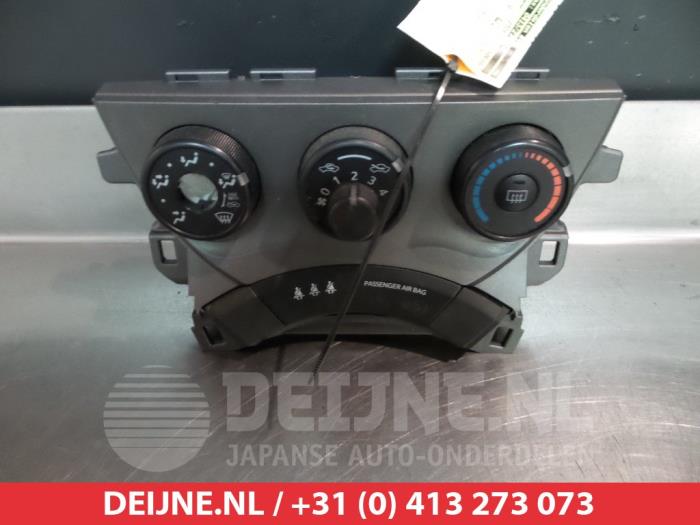 Subaru Trezia Heater control panel O305762