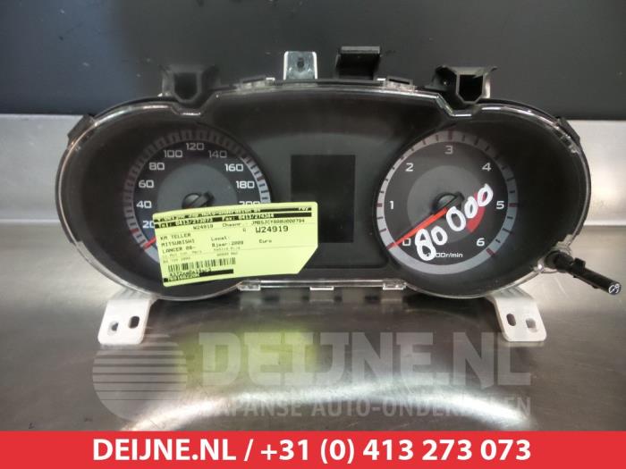 Mitsubishi Lancer Tacho - Kombiinstrument KM O304734