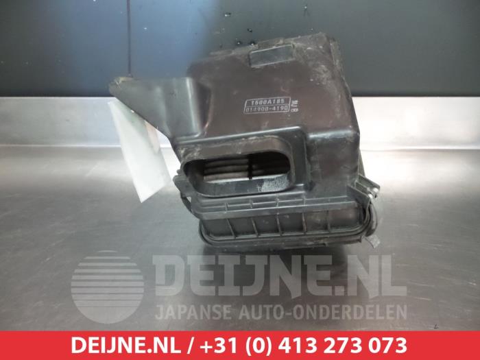 Gebruikte Luchtfilterhuis Mitsubishi Lancer Sports Sedan (CY/CZ) 2.0 DI-D 16V Prijs € 50,00 Margeregeling aangeboden door V.Deijne Jap.Auto-onderdelen BV