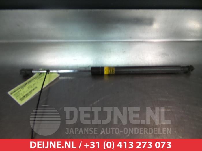 Toyota Verso-S Gasdemper links-achter O294503