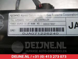 Chevrolet Epica Heater control panel O305333 photo 3