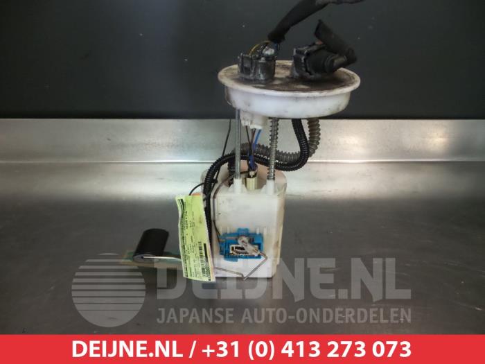 Gebruikte Tank element Pomp Kia Magentis (GE) 2.0 CRDi 16V Prijs € 50,00 Margeregeling aangeboden door V.Deijne Jap.Auto-onderdelen BV