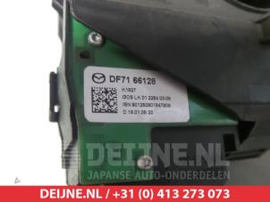 Mazda 2 Licht Schalter O306547 foto 4