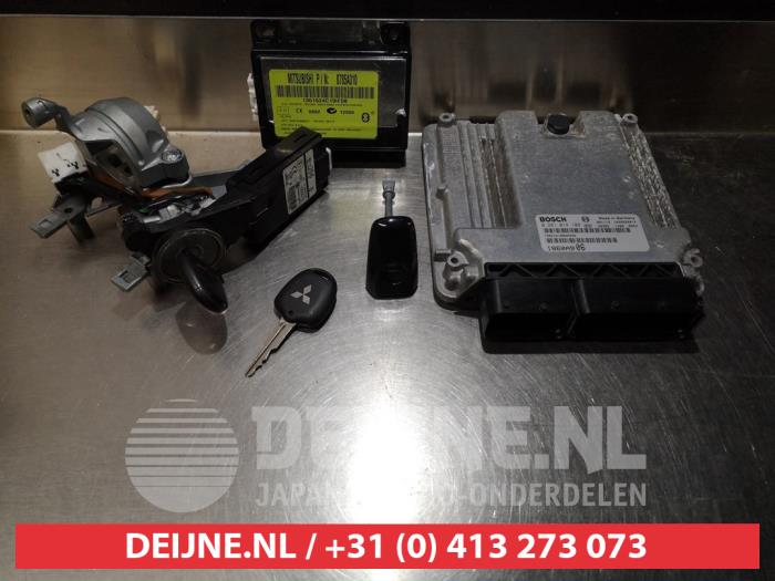 Mitsubishi Outlander Computer Motormanagement O344995