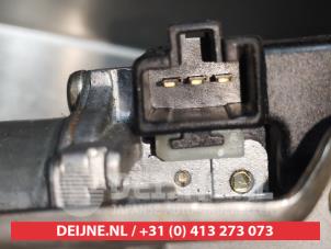 Toyota Corolla Scheibenwischermotor hinten O301417 foto 3