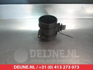 Gebruikte Luchthoeveelheidsmeter Kia Sorento I (JC) 2.5 CRDi 16V VGT Prijs € 25,00 Margeregeling aangeboden door V.Deijne Jap.Auto-onderdelen BV