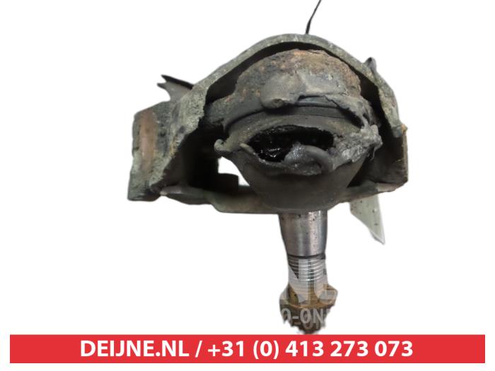 Mazda B-Serie Draagarm onder links-voor O381037