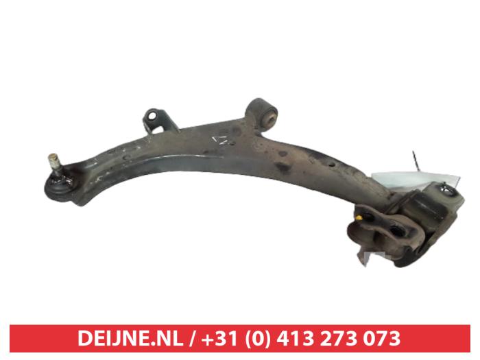 Honda HR-V Front lower wishbone, left O381628