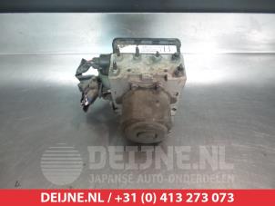 Toyota Corolla ABS pump O338451 photo 2