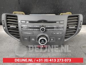Gebruikte Radio Honda Accord (CU) 2.2 i-DTEC 16V Prijs € 100,00 Margeregeling aangeboden door V.Deijne Jap.Auto-onderdelen BV
