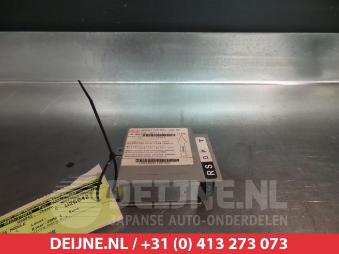 Kia Carens Airbag Module O303031